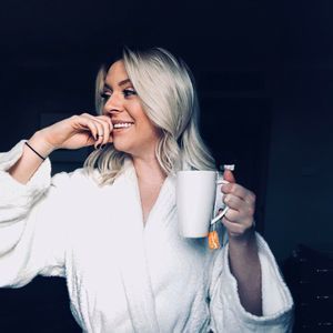 Meet your Posher, Katelyn